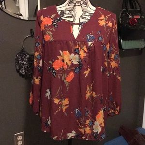 NWT Finn & Grace Floral Blouse